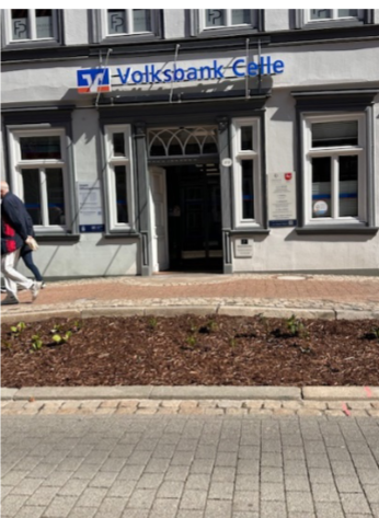 Bild des Eingangs der Volksbank