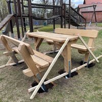 Foto einer Sitzgruppe aus dem Eichenholz